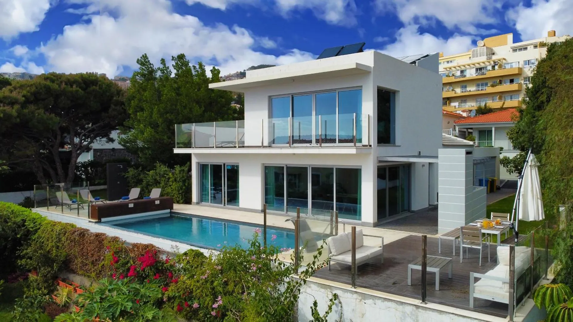 Villa Madeira By Lovelystay Caniço